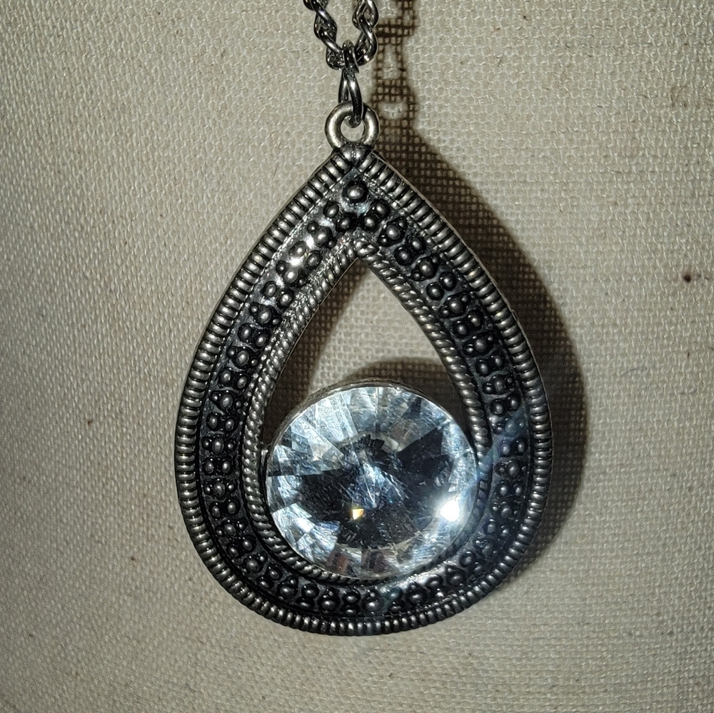 Long 36” Silver Tone Clear Rhinestone Teardrop Statement Pendant Necklace